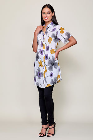 Camisa larga casual manga corta con estampado floral