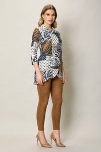 Blusa casual estampada corte irregular color azul