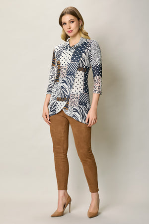 Blusa casual estampada corte irregular color azul