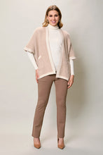 Cargar imagen en el visor de la galería, Capa invernal casual color café con manga