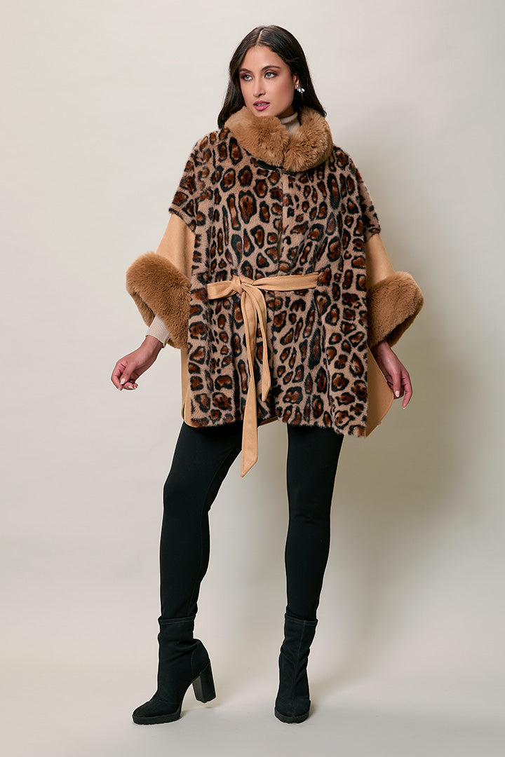 Capa invernal elegante animal print con felpa