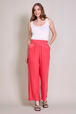 Pantalón amplio casual color coral con pretina alta