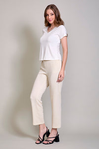 Blusa básica casual color blanco cuello V manga corta