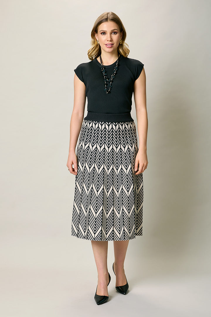 Falda larga invernal con estampado geométrico