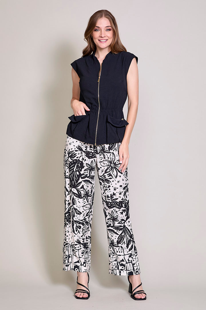 Chaleco casual color negro con cierre y bolsillos