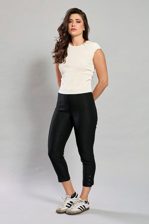Pantalón básico ajustado tipo leggins color negro