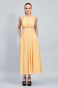 MAXI VESTIDO JUVENIL COLOR BEIGE TIPO HALTER