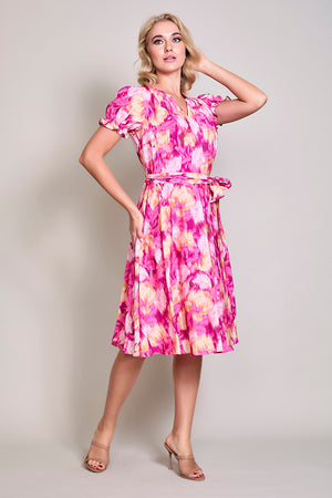 Vestido casual estampado color fiusha con hombreras