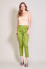 Cargar imagen en el visor de la galería, Pantalón casual color verde con pretina