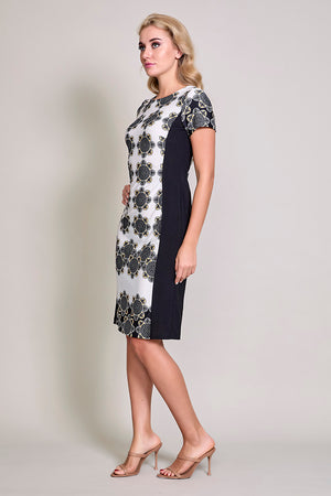 Vestido casual manga corta con estampado y detalle