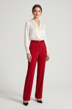 Cargar imagen en el visor de la galería, Pantalón recto elegante color rojo con cinturón