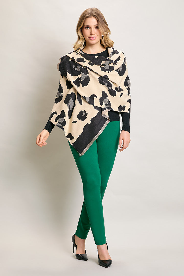Bufanda larga elegante color beige con estampado