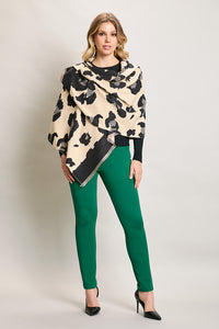 Bufanda larga elegante color beige con estampado
