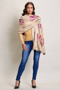 Bufanda invernal elegante color hueso con estampado