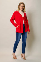 Cargar imagen en el visor de la galería, Suéter largo casual color rojo con bolsillos y gorro