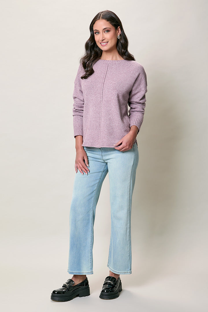 Suéter casual color violeta cuello redondo