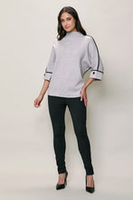 Cargar imagen en el visor de la galería, Suéter casual color gris cuello alto manga 3/4