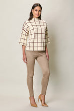 Cargar imagen en el visor de la galería, Suéter casual color beige con estampado manga 3/4