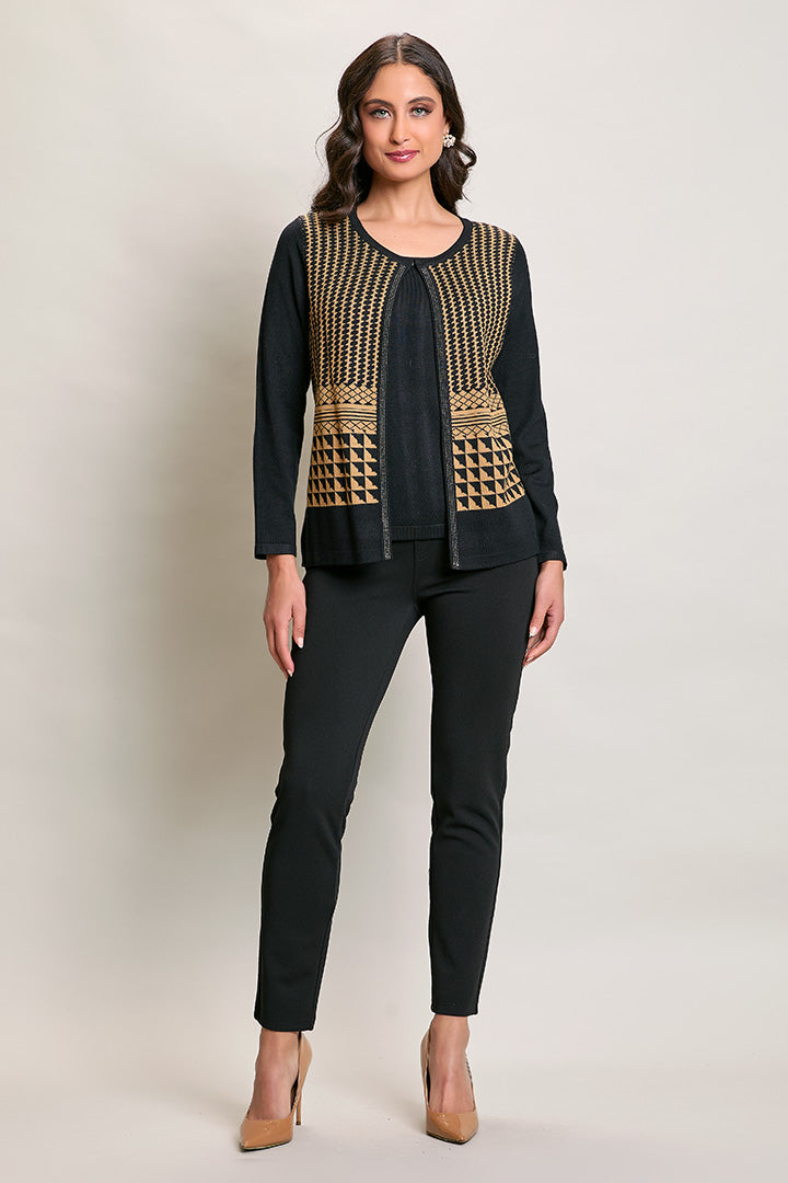 Suéter elegante color negro con estampado simétrico