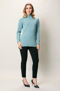 Suéter casual color menta cuello alto corte irregular