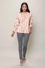 Cargar imagen en el visor de la galería, Suéter casual color rosa con estampado y cierre