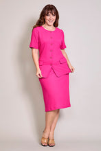 Cargar imagen en el visor de la galería, Conjunto plus color fiusha con blusa de botones y falda