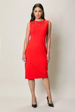 Cargar imagen en el visor de la galería, Vestido corto sin manga color rojo con incrustaciones
