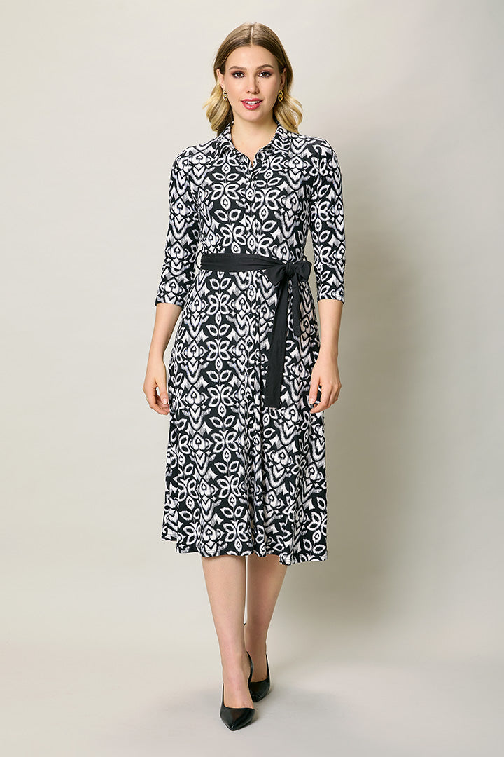 Vestido casual tipo camisero estampado negro