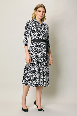 Vestido casual tipo camisero estampado negro