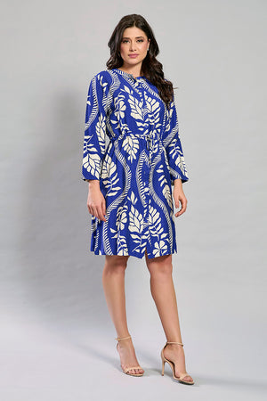 Vestido manga larga color azul con estampado y cinturón